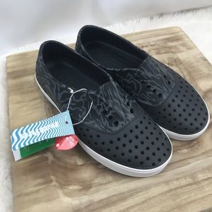 Native Miller Unisex Size 8 Low Tops Casual Shoes